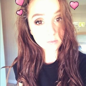 Meet your Posher, Courtney